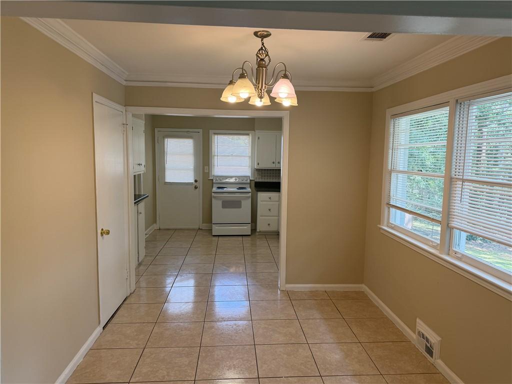2298 Bryant Drive Property Photo 5