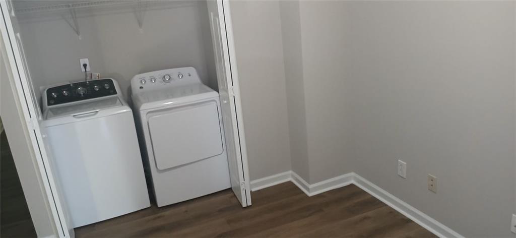 757 Crestwell Circle Sw Property Photo 21