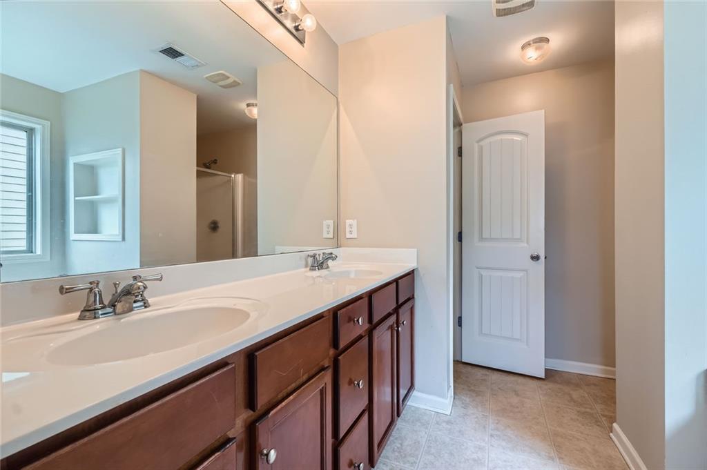 1071 Mcduffie Circle Property Photo 7