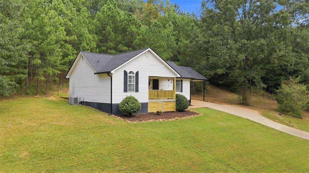 452 Parrish Road Property Photo 3