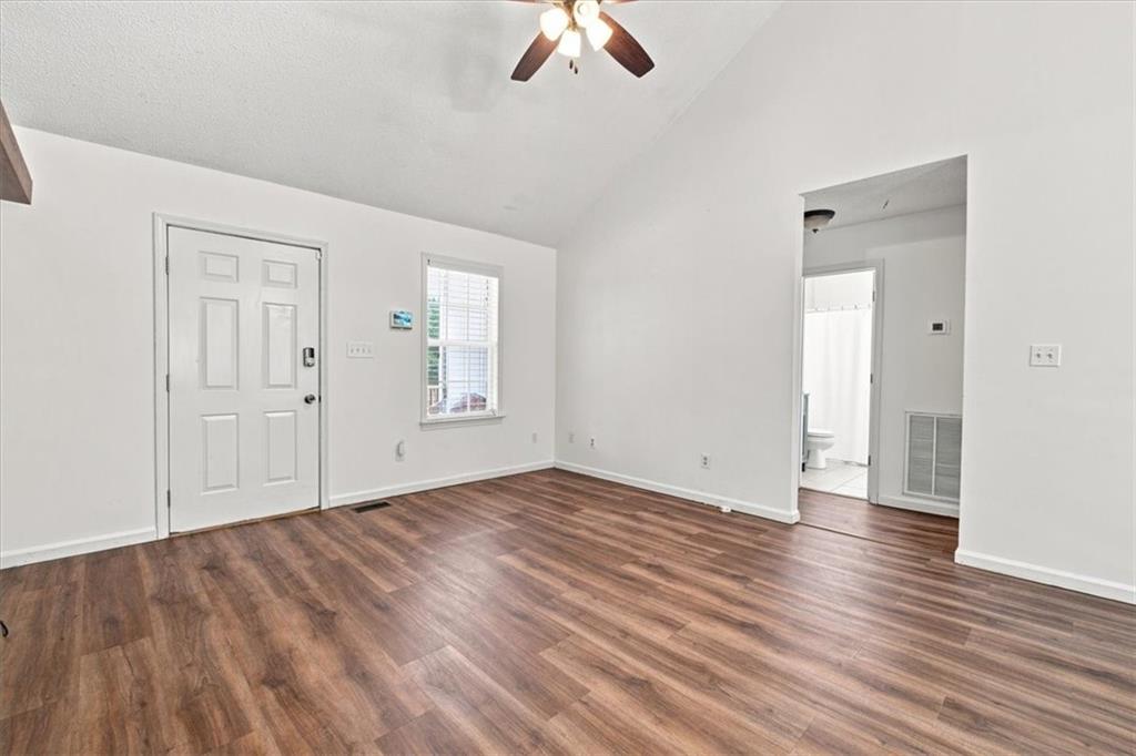 452 Parrish Road Property Photo 9