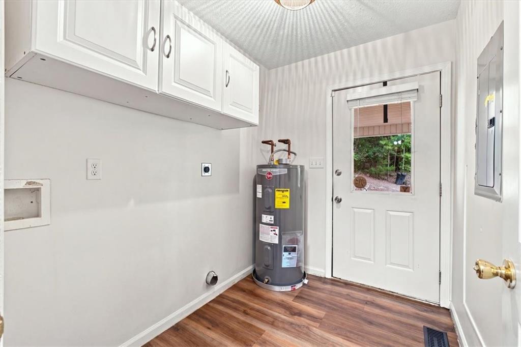 452 Parrish Road Property Photo 15