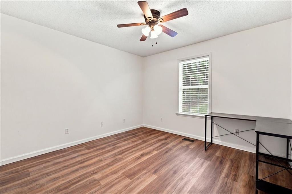 452 Parrish Road Property Photo 16