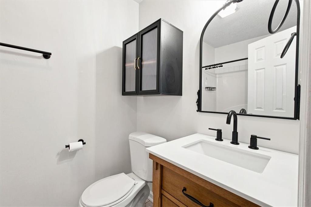 452 Parrish Road Property Photo 24