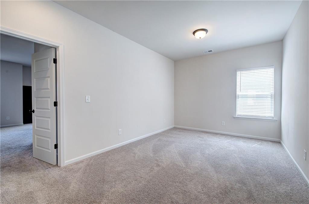 810 Dundee Way Property Photo 19