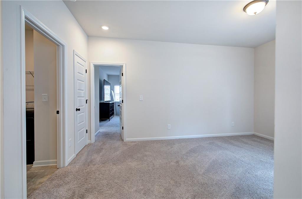 810 Dundee Way Property Photo 26