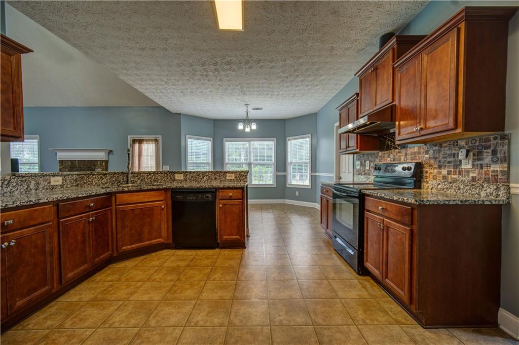 249 Hedgewood Drive Property Photo 5