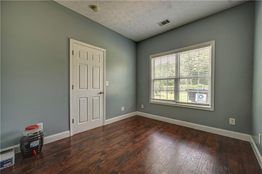 249 Hedgewood Drive Property Photo 28