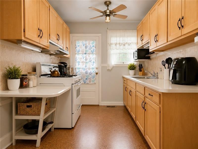 202 S Sage Street Property Photo 3