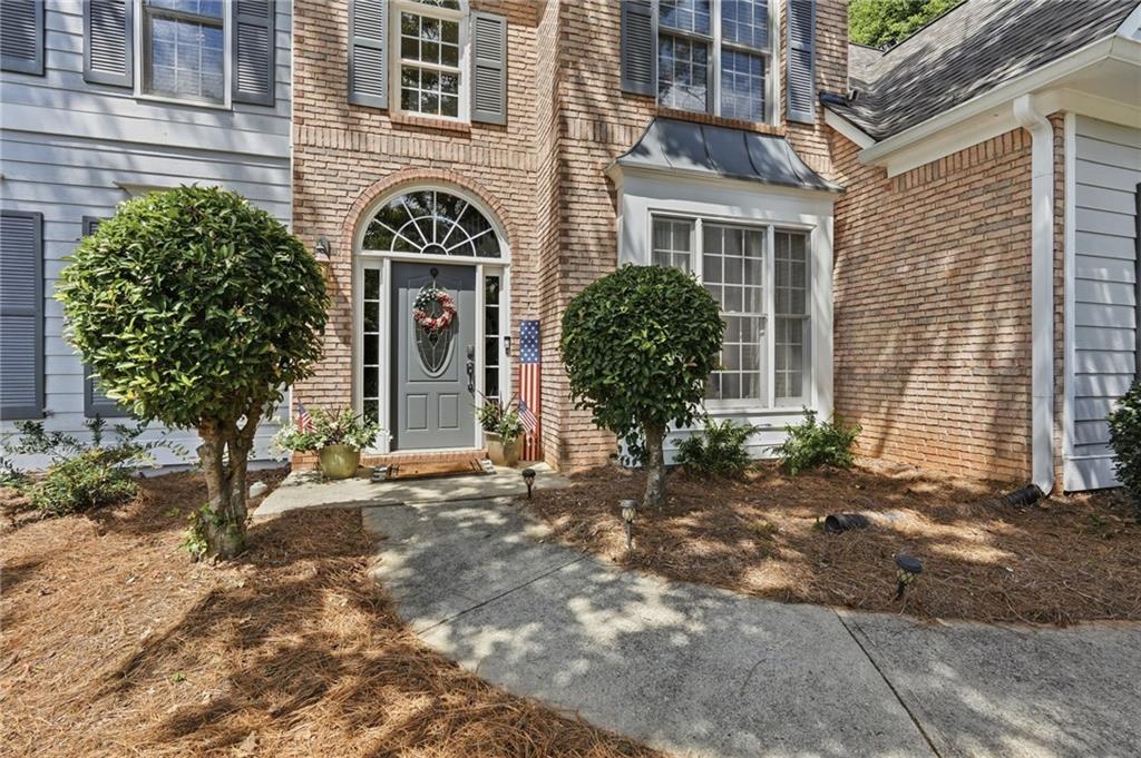 940 River Cove Drive Property Photo 3