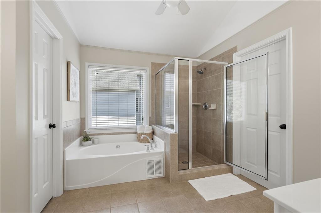 940 River Cove Drive Property Photo 25