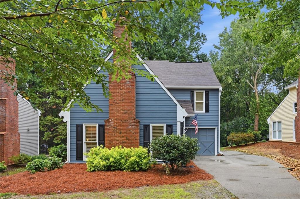 414 Roswell Green Lane Property Photo 1