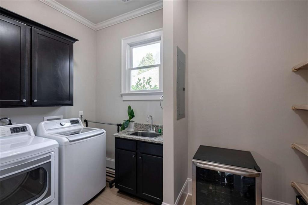 3790 Greenleffe Drive Property Photo 13