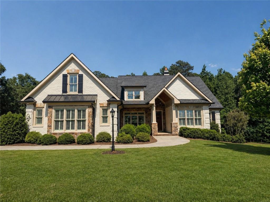 2221 Gentry Lane