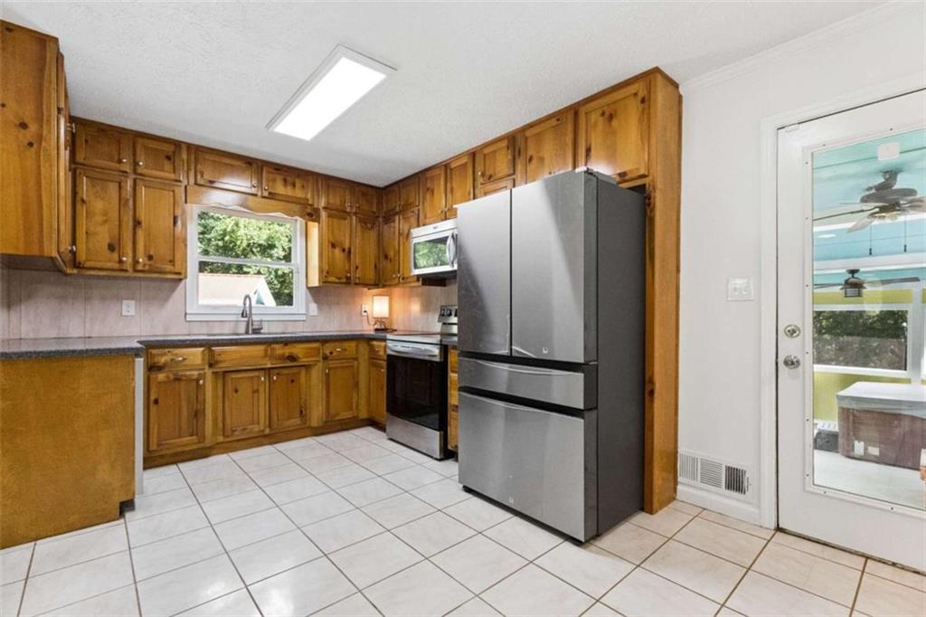 214 Paul Smith Road Property Photo 21