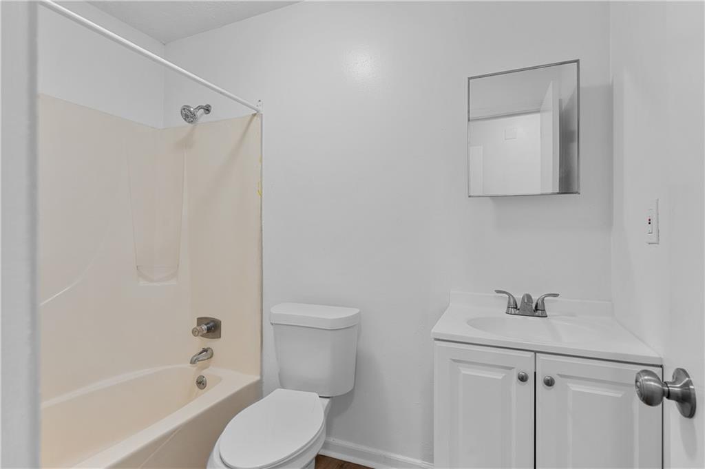 200 Tanglewood Drive Unit B Property Photo 11