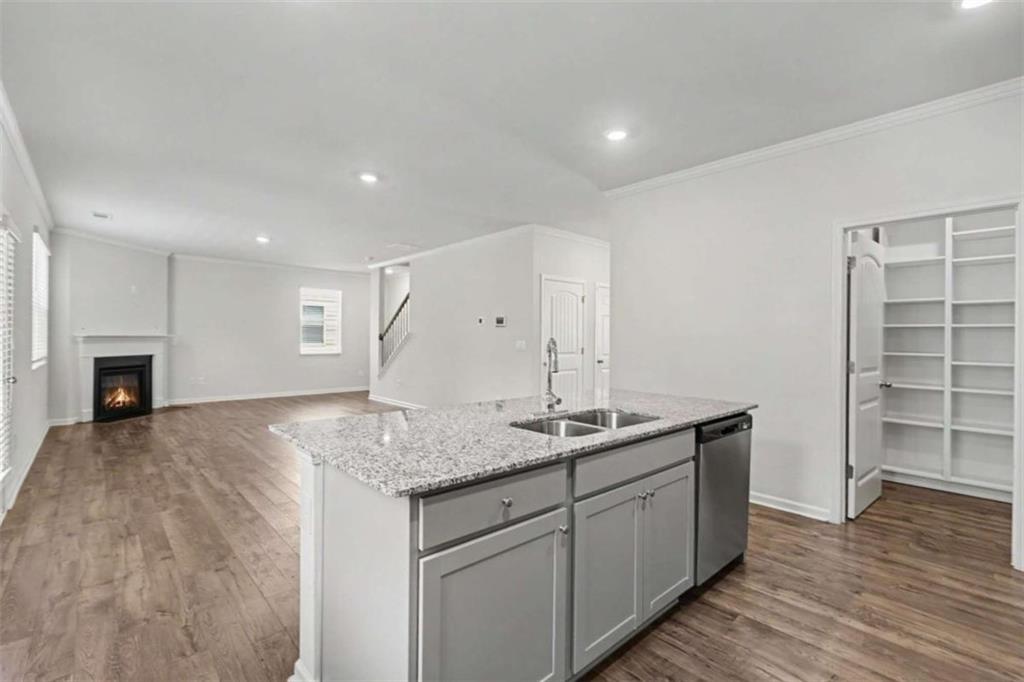 7576 Jennadee Drive Property Photo 17