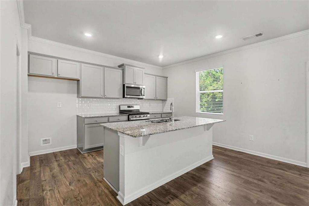 7576 Jennadee Drive Property Photo 19