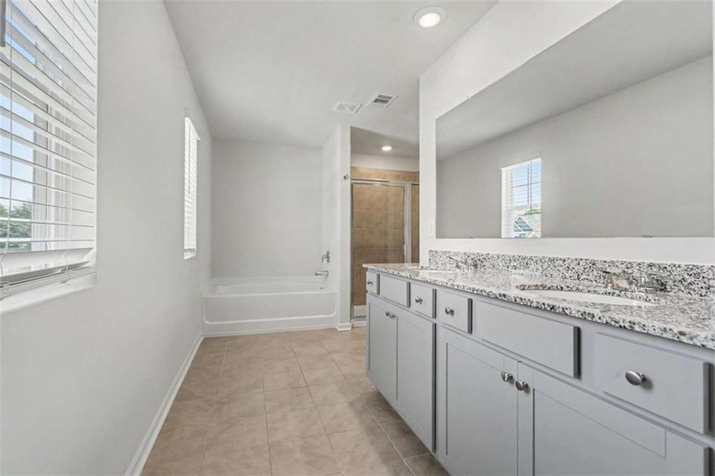 7576 Jennadee Drive Property Photo 27