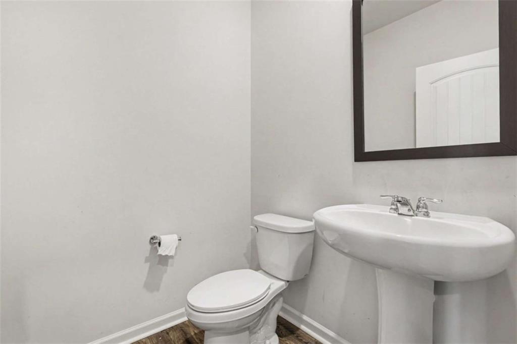 7576 Jennadee Drive Property Photo 28
