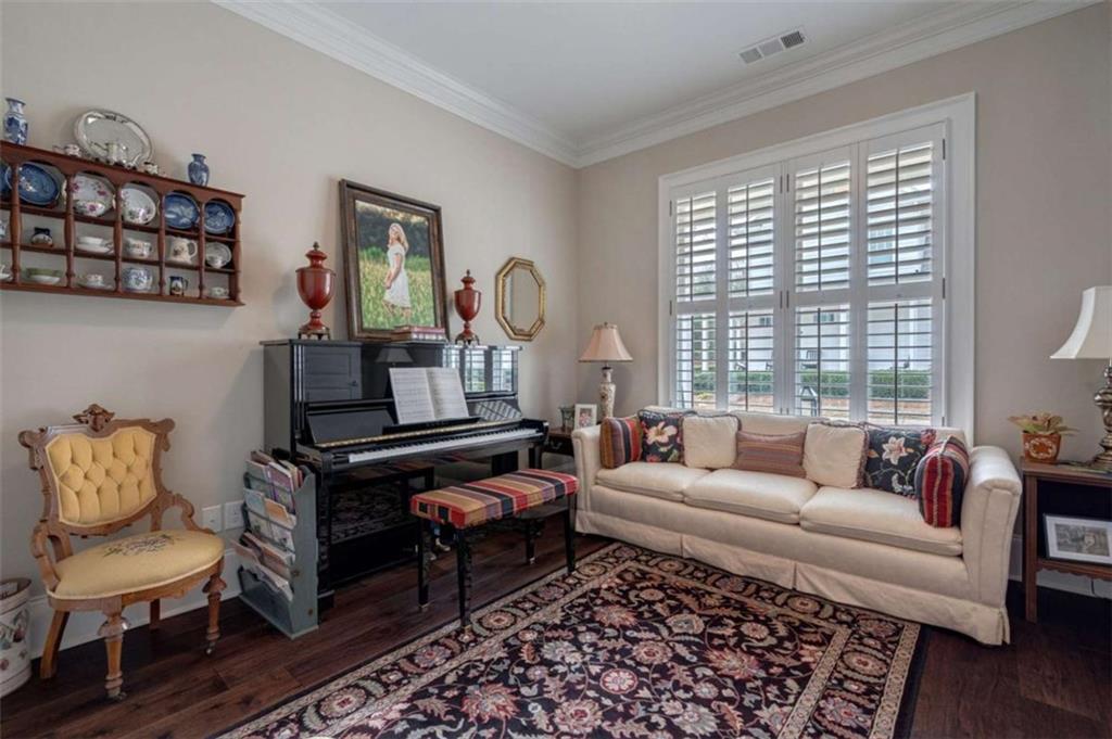 4082 Greenleffe Drive Property Photo 4