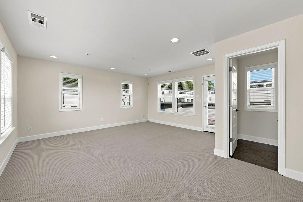2201 Croston Lane Property Photo 29