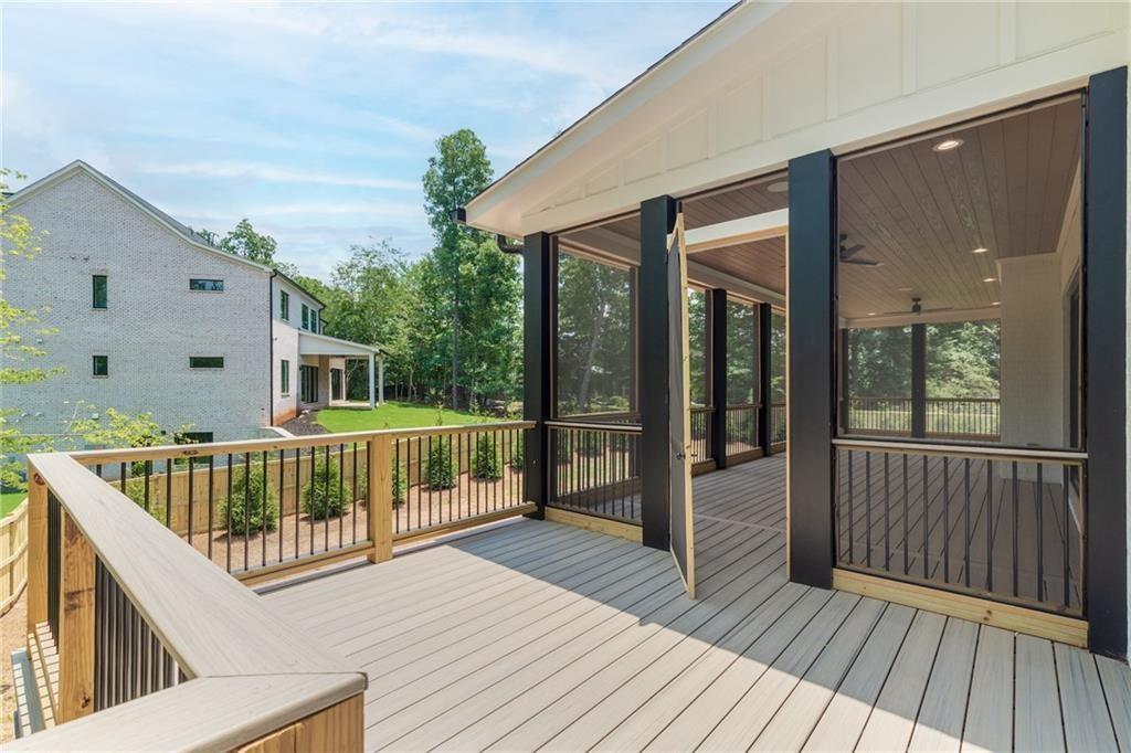 290 Christopher Robin Road Property Photo 15