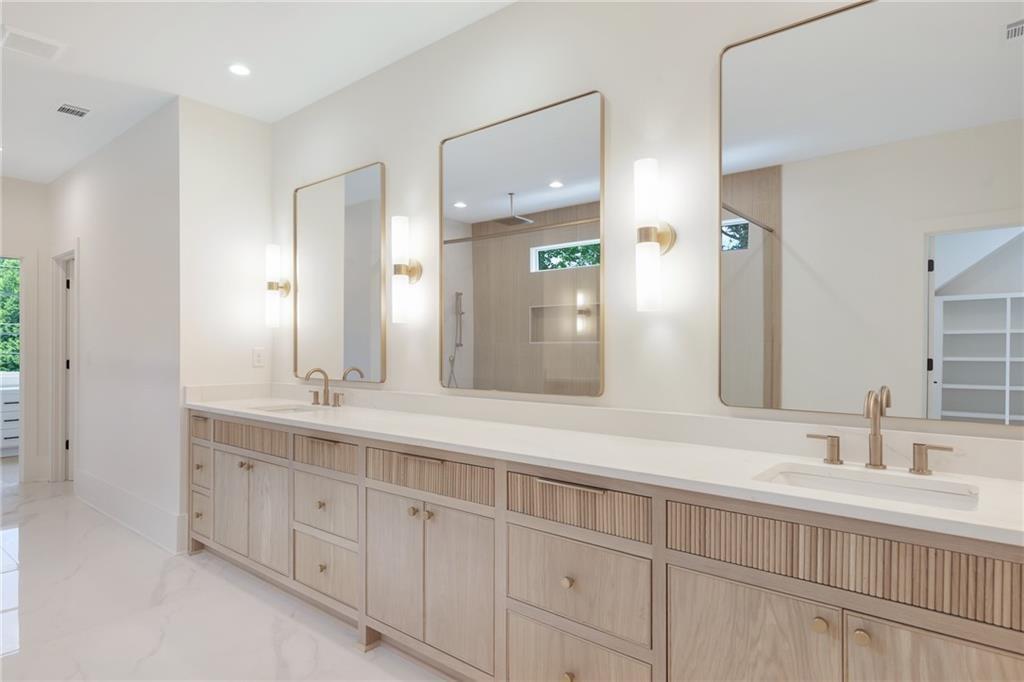 290 Christopher Robin Road Property Photo 39