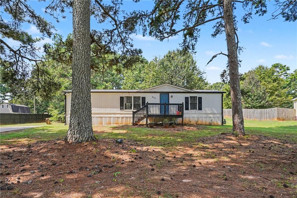 915 Steele Drive Property Photo 1