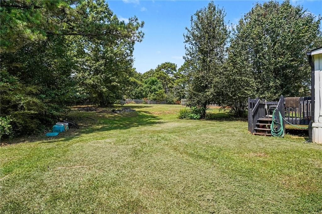 915 Steele Drive Property Photo 2
