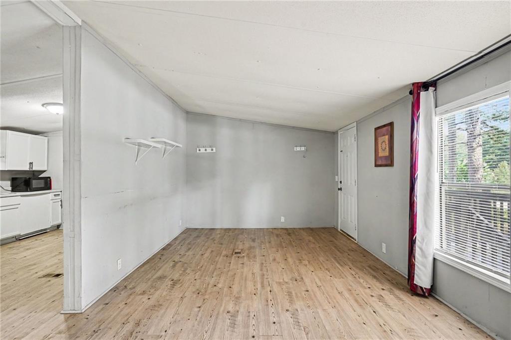 915 Steele Drive Property Photo 8
