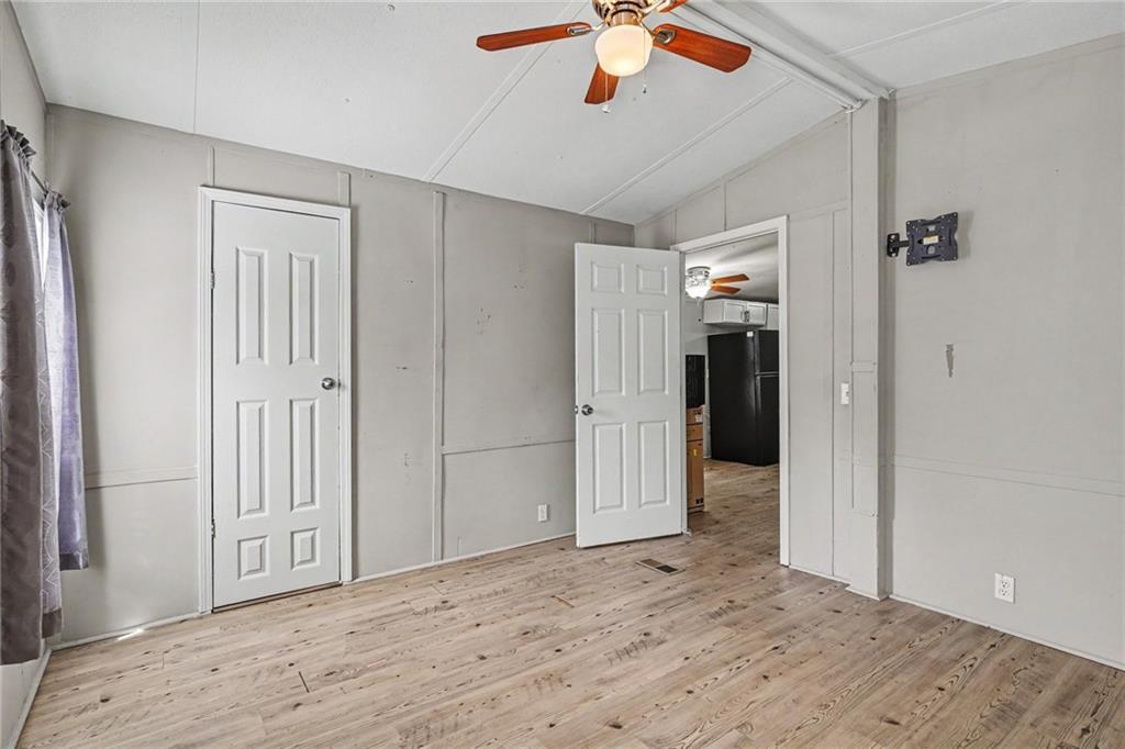915 Steele Drive Property Photo 13
