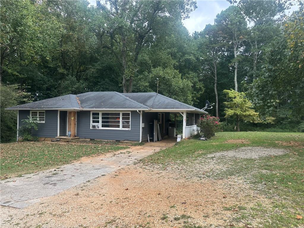 35 Collins Road Property Photo 1