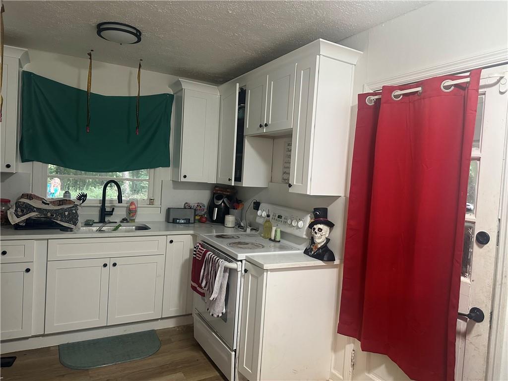 35 Collins Road Property Photo 8