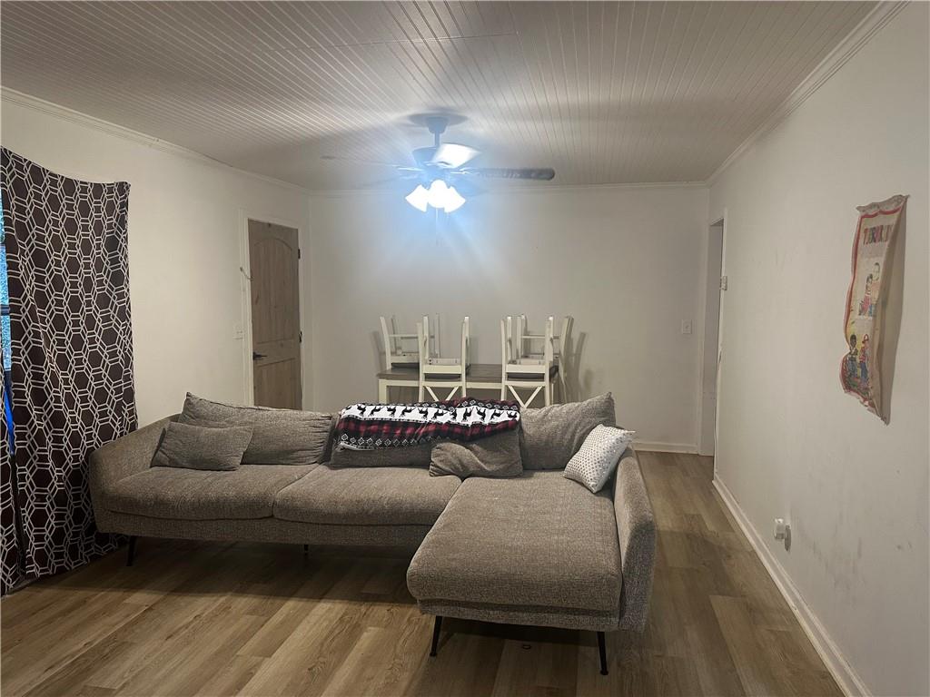 35 Collins Road Property Photo 10