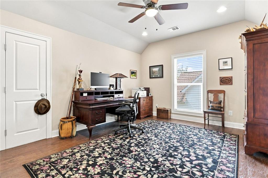 329 Mcdaniel Place Property Photo 48