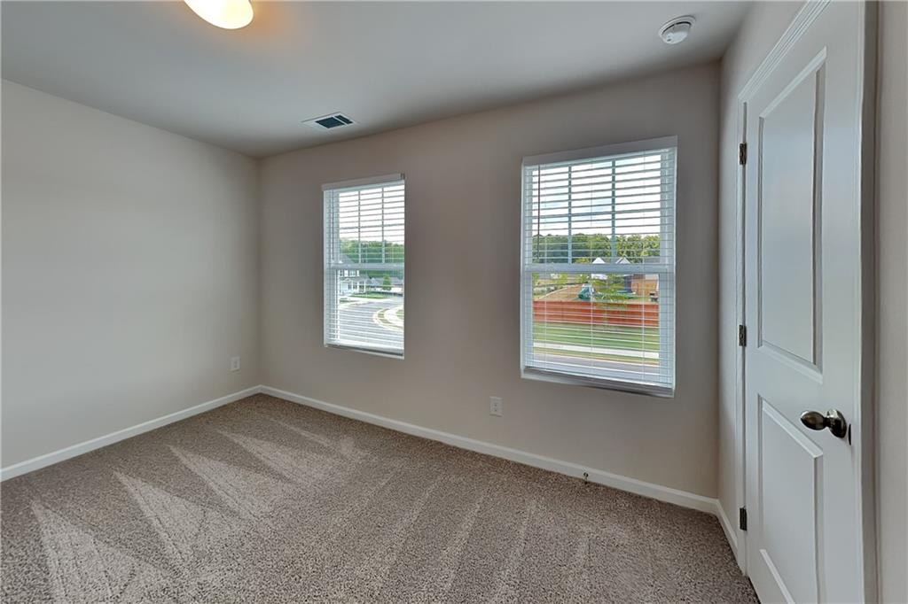 769 Oakmont Trace Property Photo 10