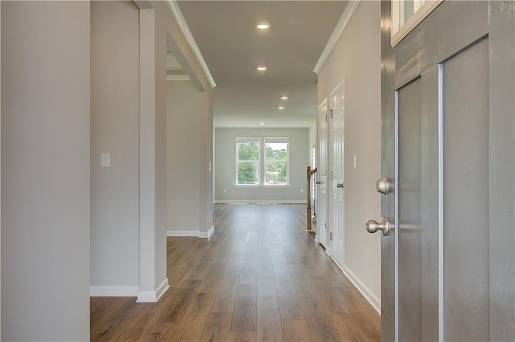 301 Arnewood Circle Property Photo 4
