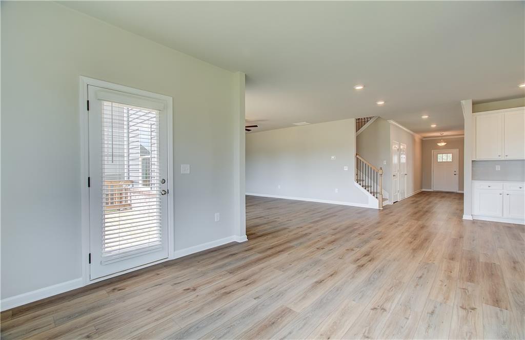 301 Arnewood Circle Property Photo 17
