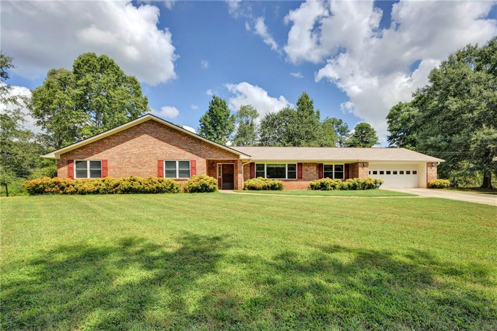234 Glad Dale Drive Se Property Photo 1