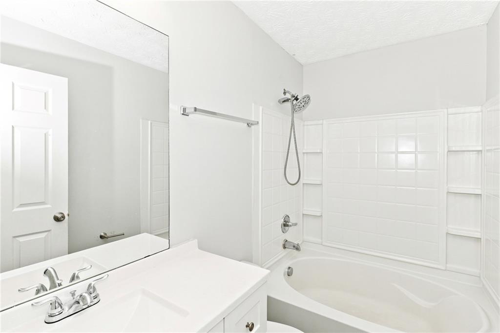 2002 Grove Way Property Photo 14