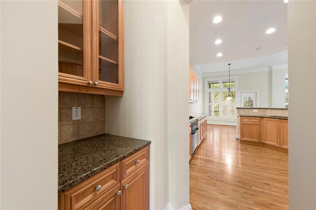 5826 Riverstone Circle Property Photo 7