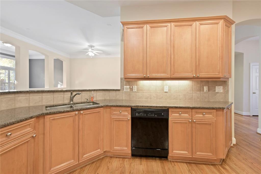 5826 Riverstone Circle Property Photo 9