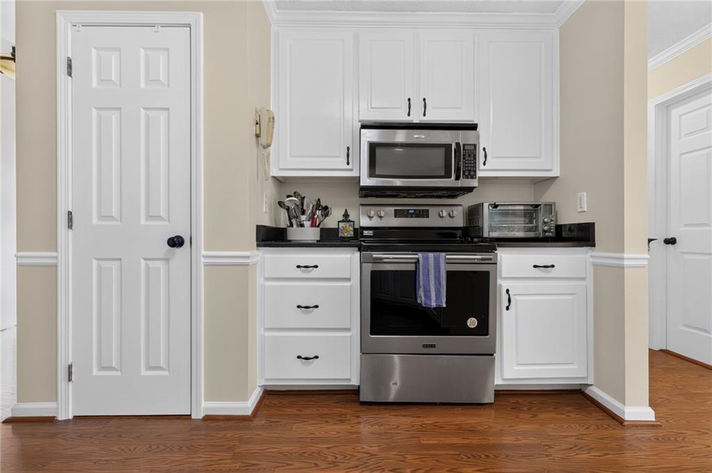 2128 Cluster Lane Property Photo 6
