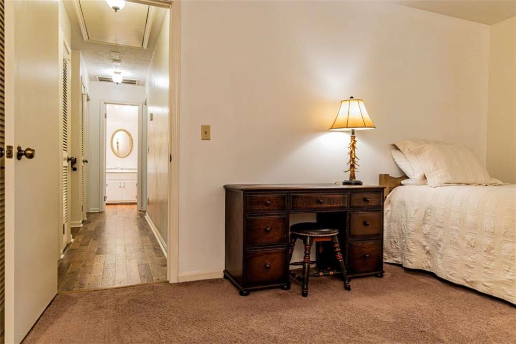 108 Rollingwood Circle Property Photo 34