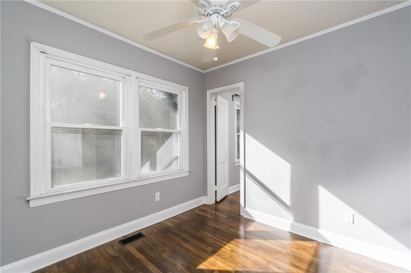 312 Phillips Drive Se Property Photo 8