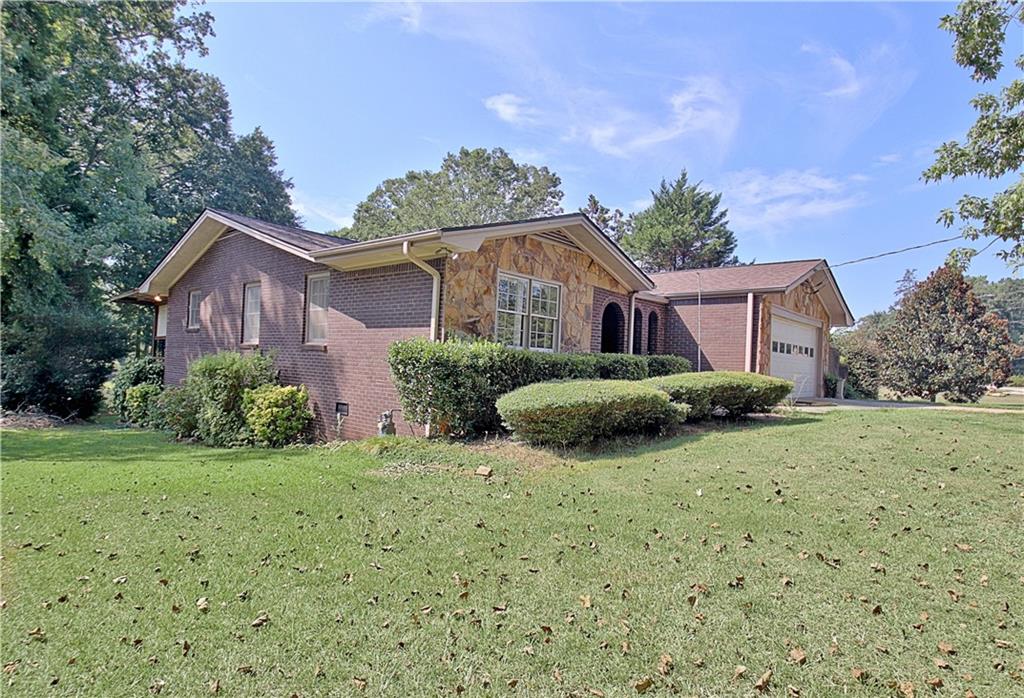 45 North Drive Property Photo 6