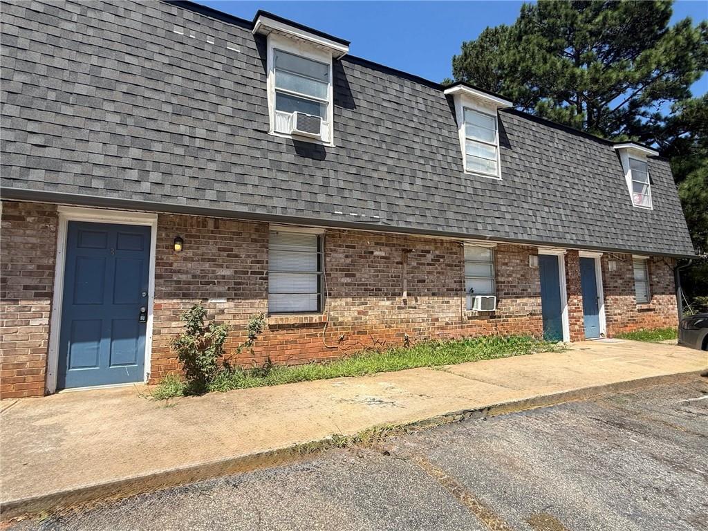 660 Jolly Avenue S Property Photo 1