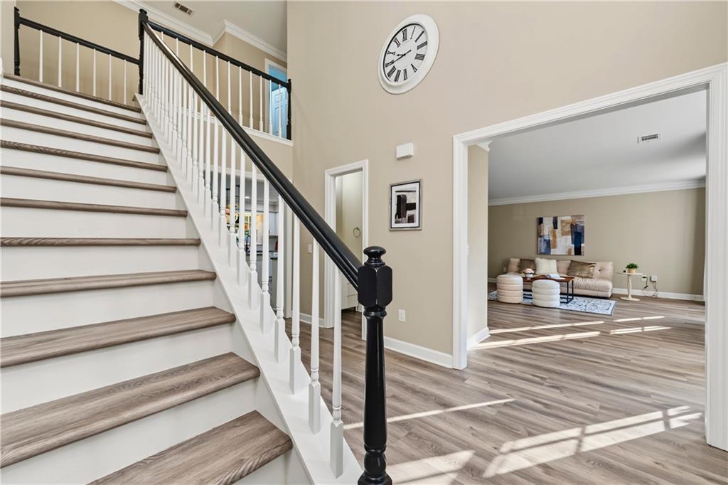 2315 Shore View Way Property Photo 5
