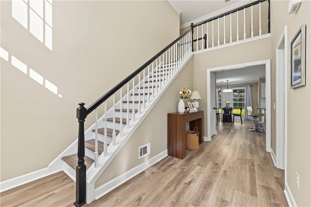 2315 Shore View Way Property Photo 6